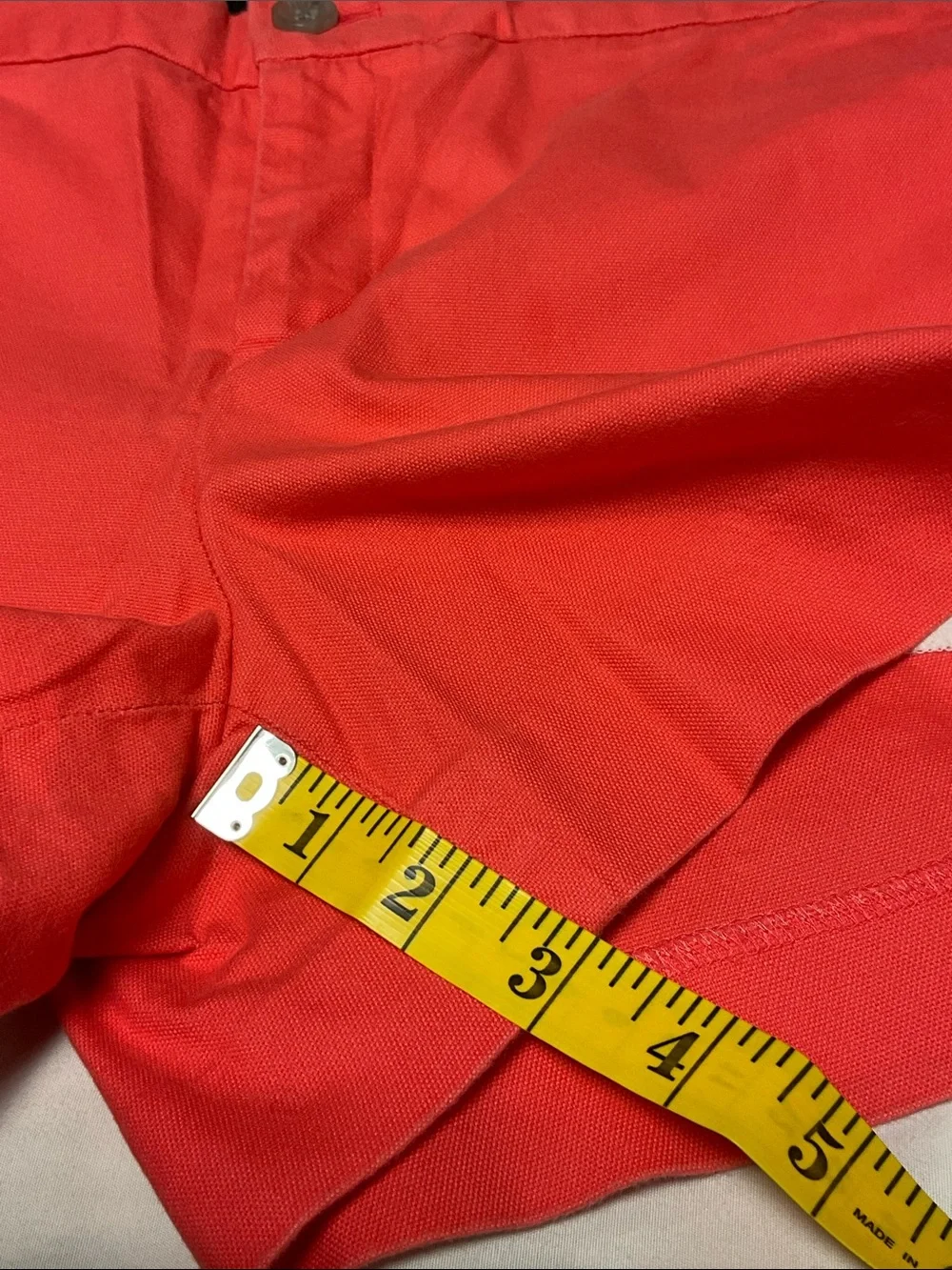 Women’s Banana Republic Hampton Fit Shorts . Coral, Size 8